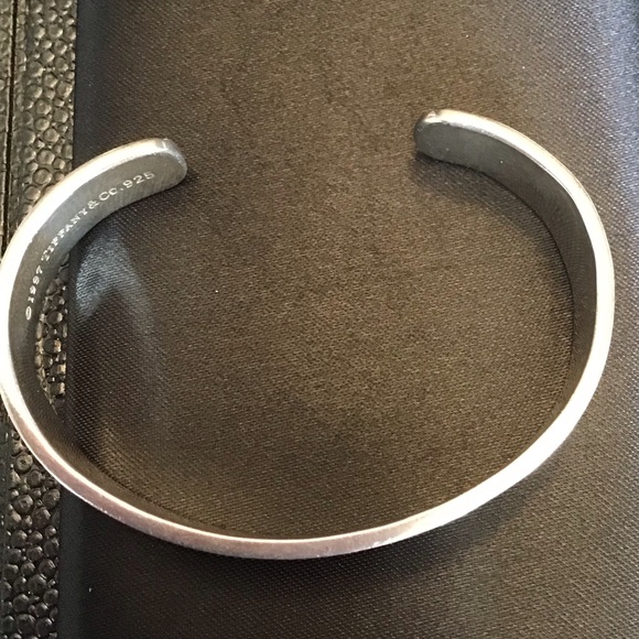 🔥Tiffany & Co Bangle (Atlas Collection) - Picture 3 of 5